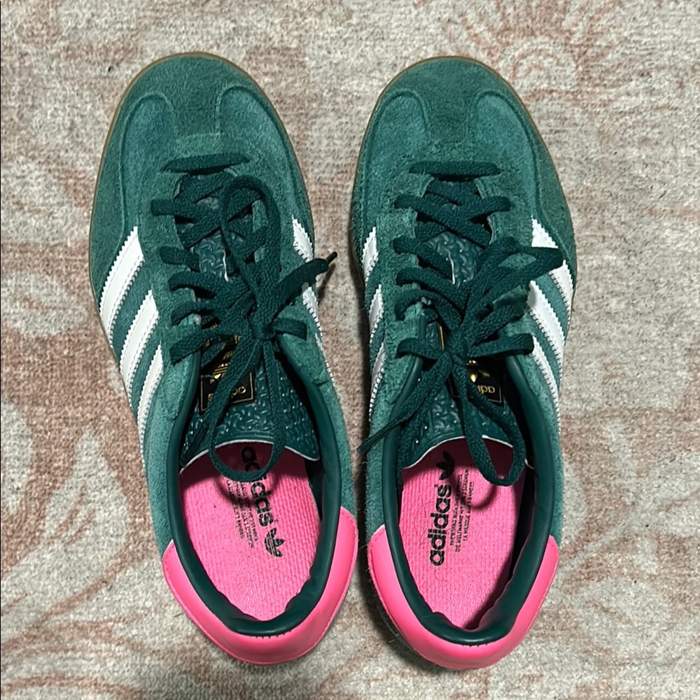 Adidas Gazelle Green and Pink Sneakers sz 6.5 EUC